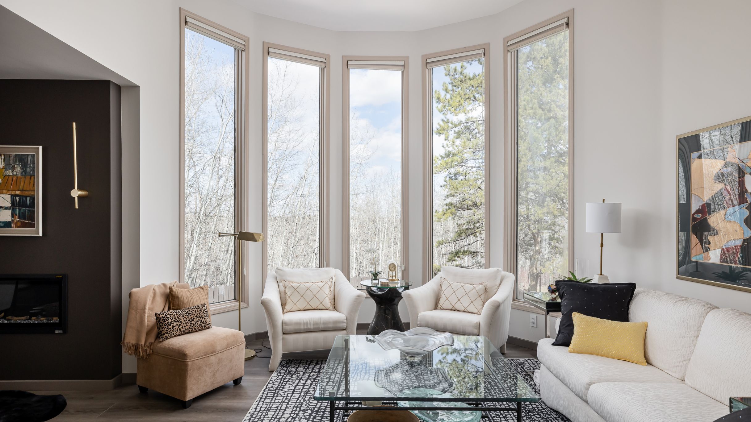 living room design with tall windows